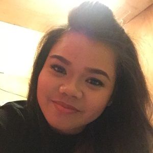 Meet your Posher, Desiree